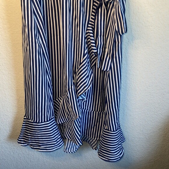 Naif wrap dress Ruffle V Neck Stripe Belted M city classy nautical boat - Picture 5 of 11